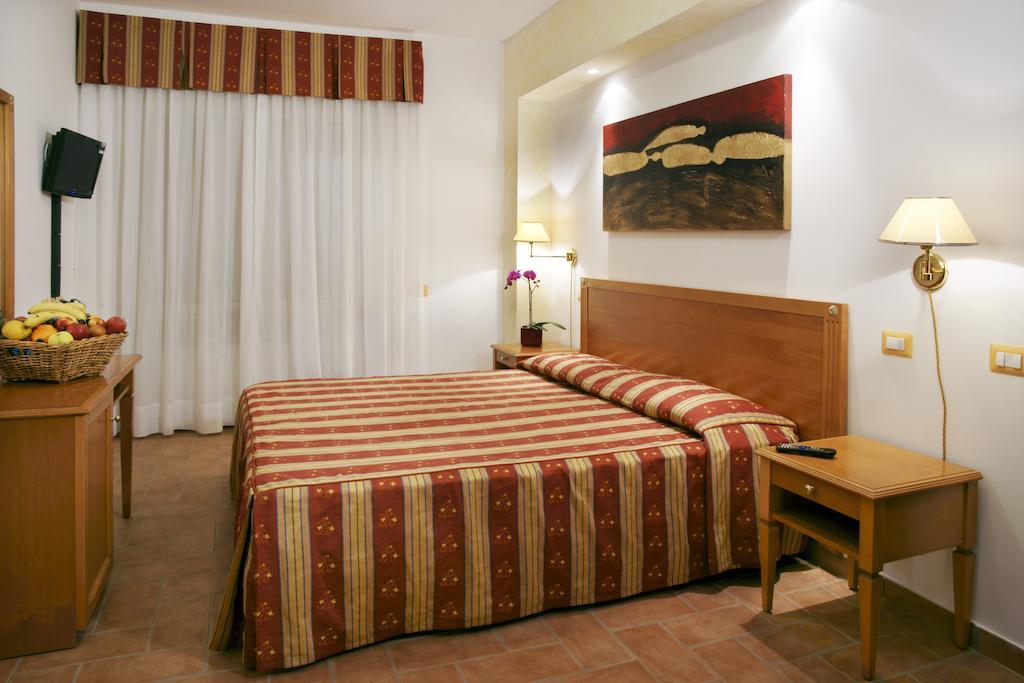 Casa Degli Ubaldi Bed & Breakfast Rome Bilik gambar